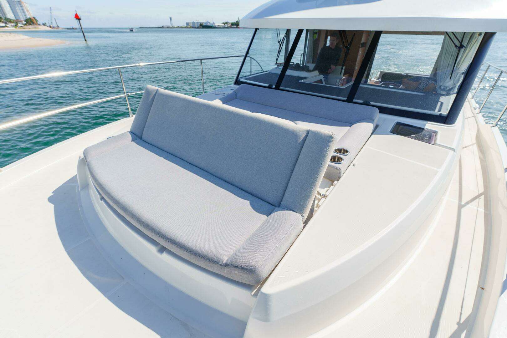 2025 Beneteau — - Image 37