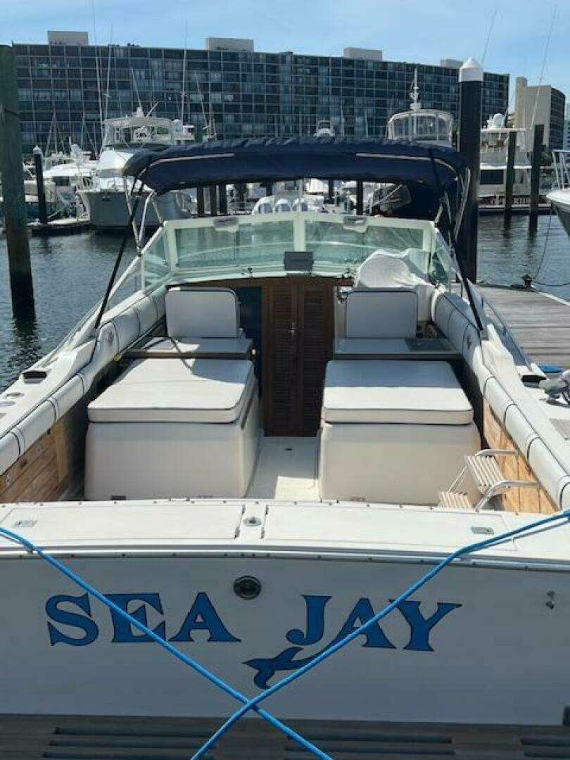1984 Bertram 26 Express Moppie - Image 3