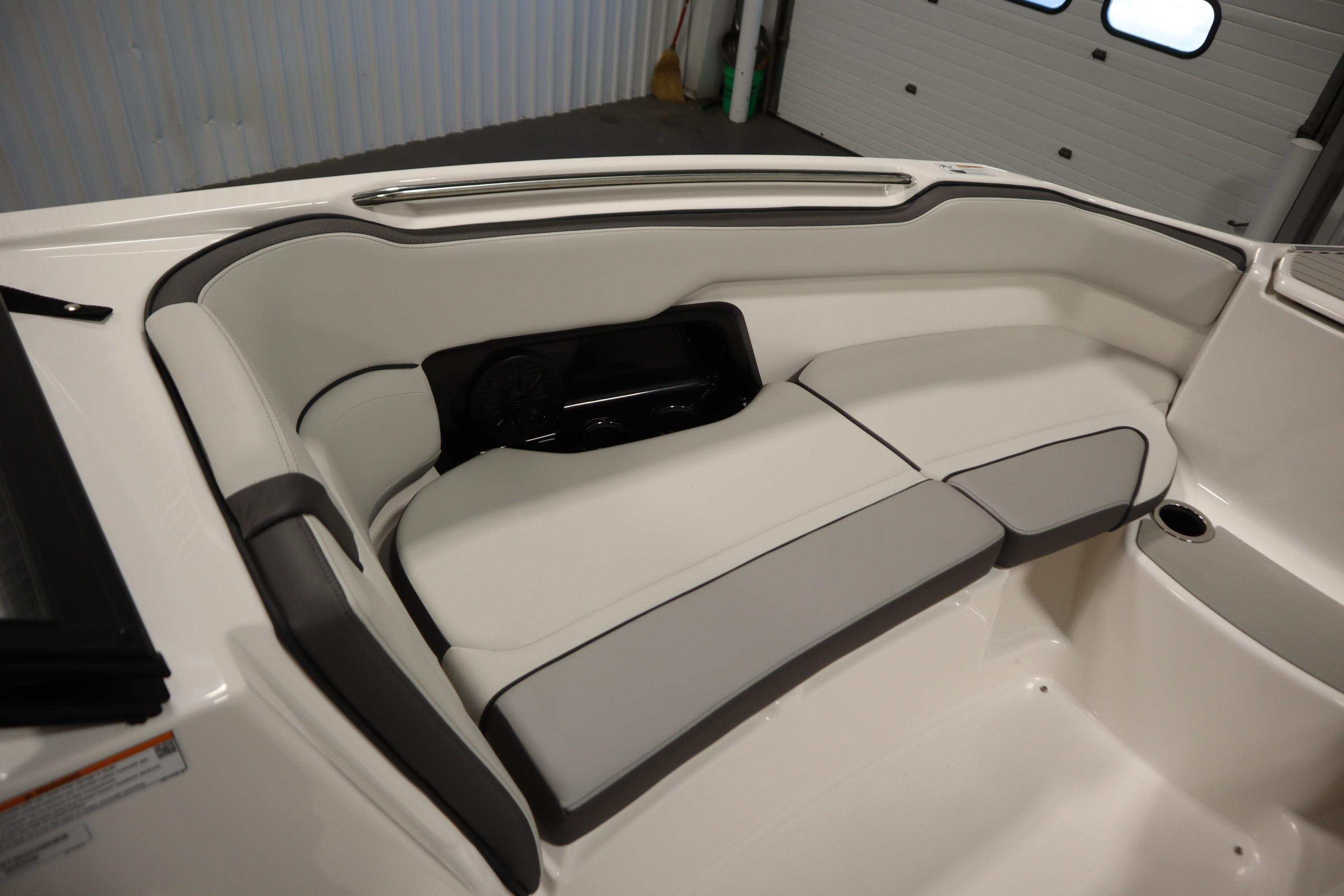 2026 Yamaha Boats AR250 interior seating with sleek, modern design and comfortable upholstery.