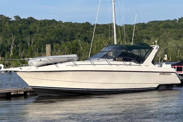 1993 Silverton Express Cruiser