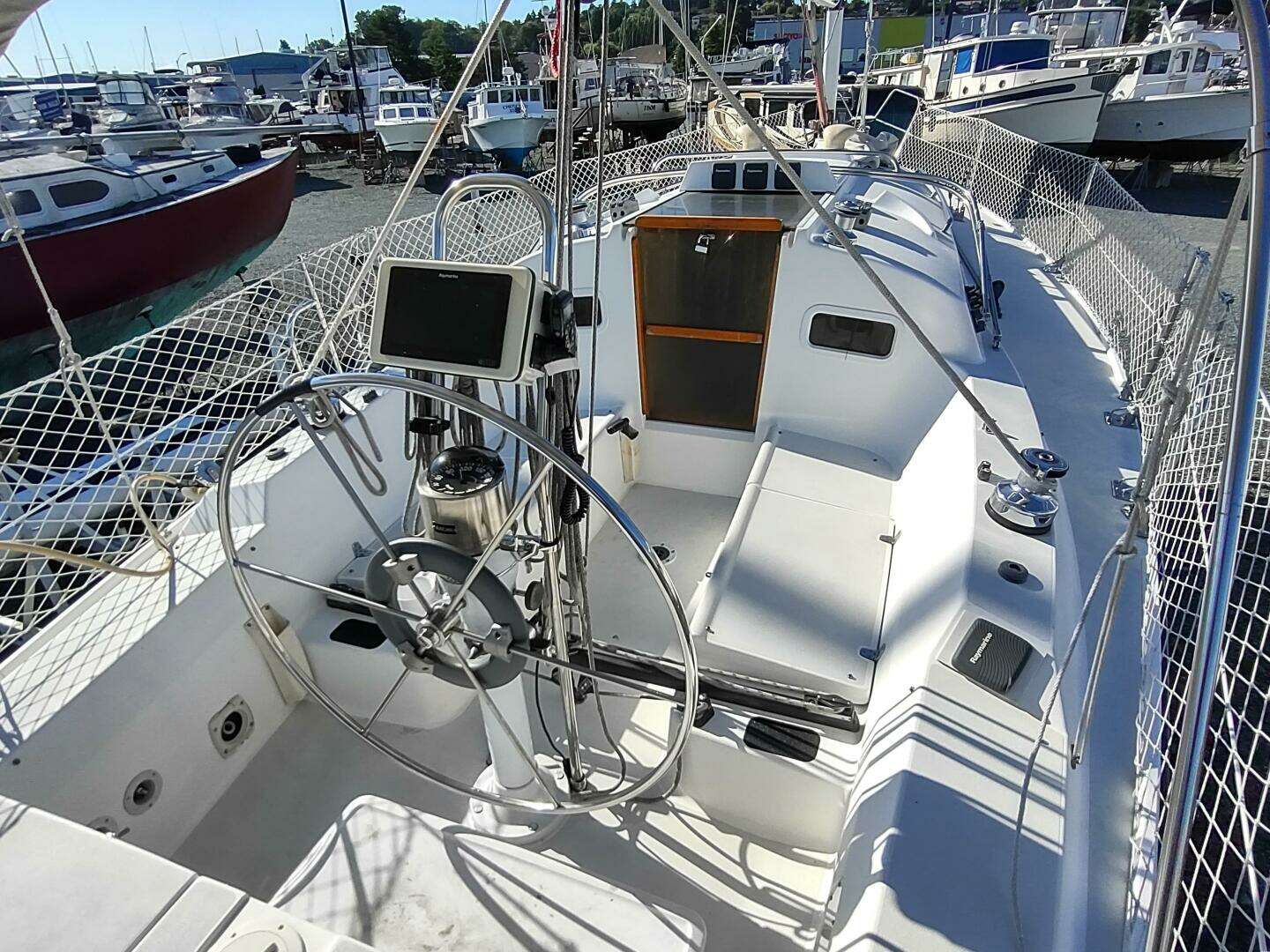 1998 J Boats J/32 - Image 11