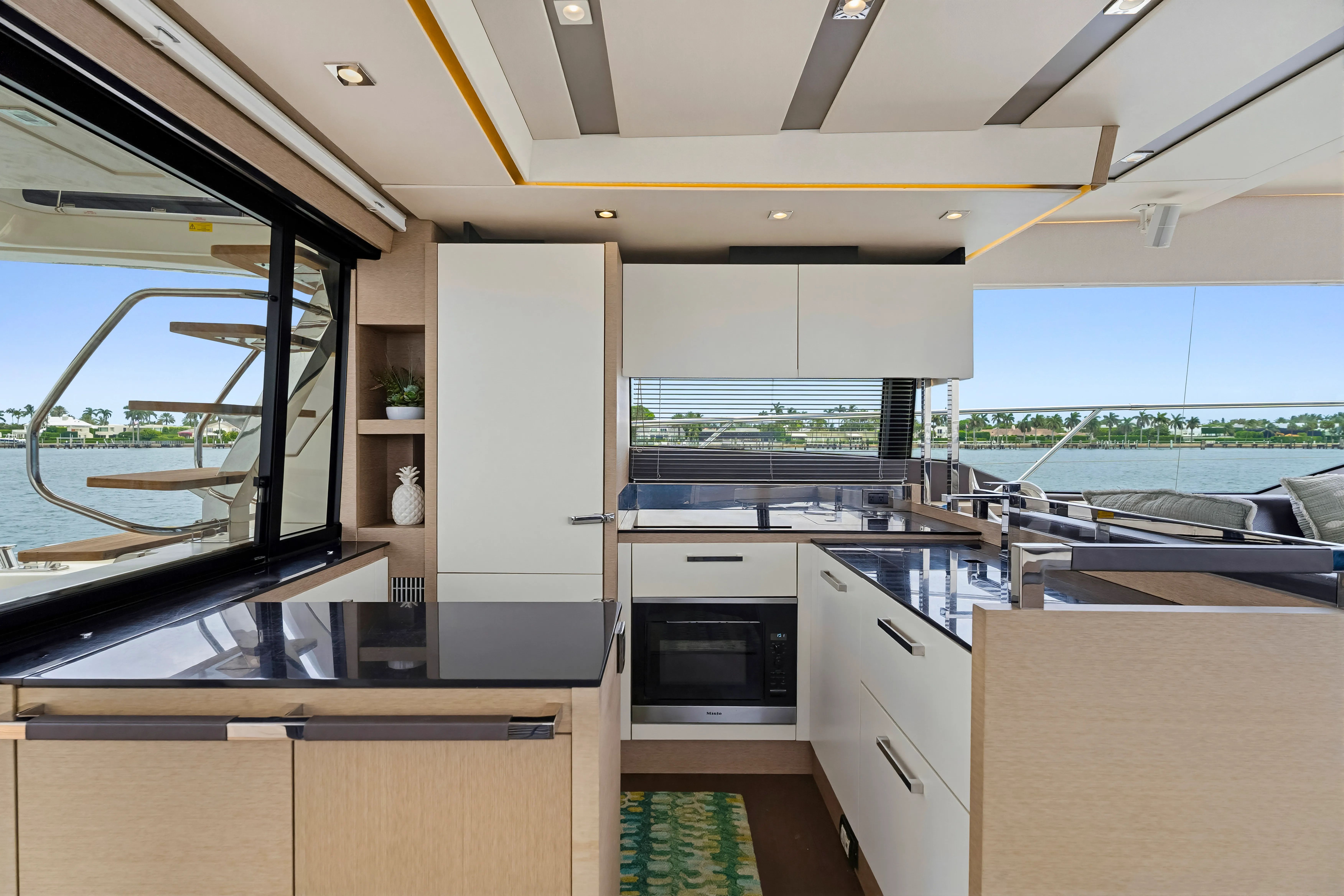 2018 Prestige 630 - Image 18