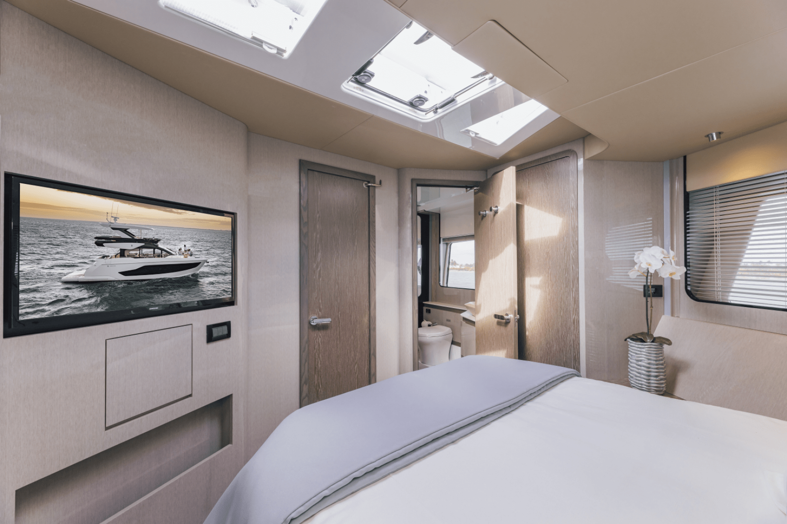 2027 Cruisers Yachts 57 FLY - Image 98