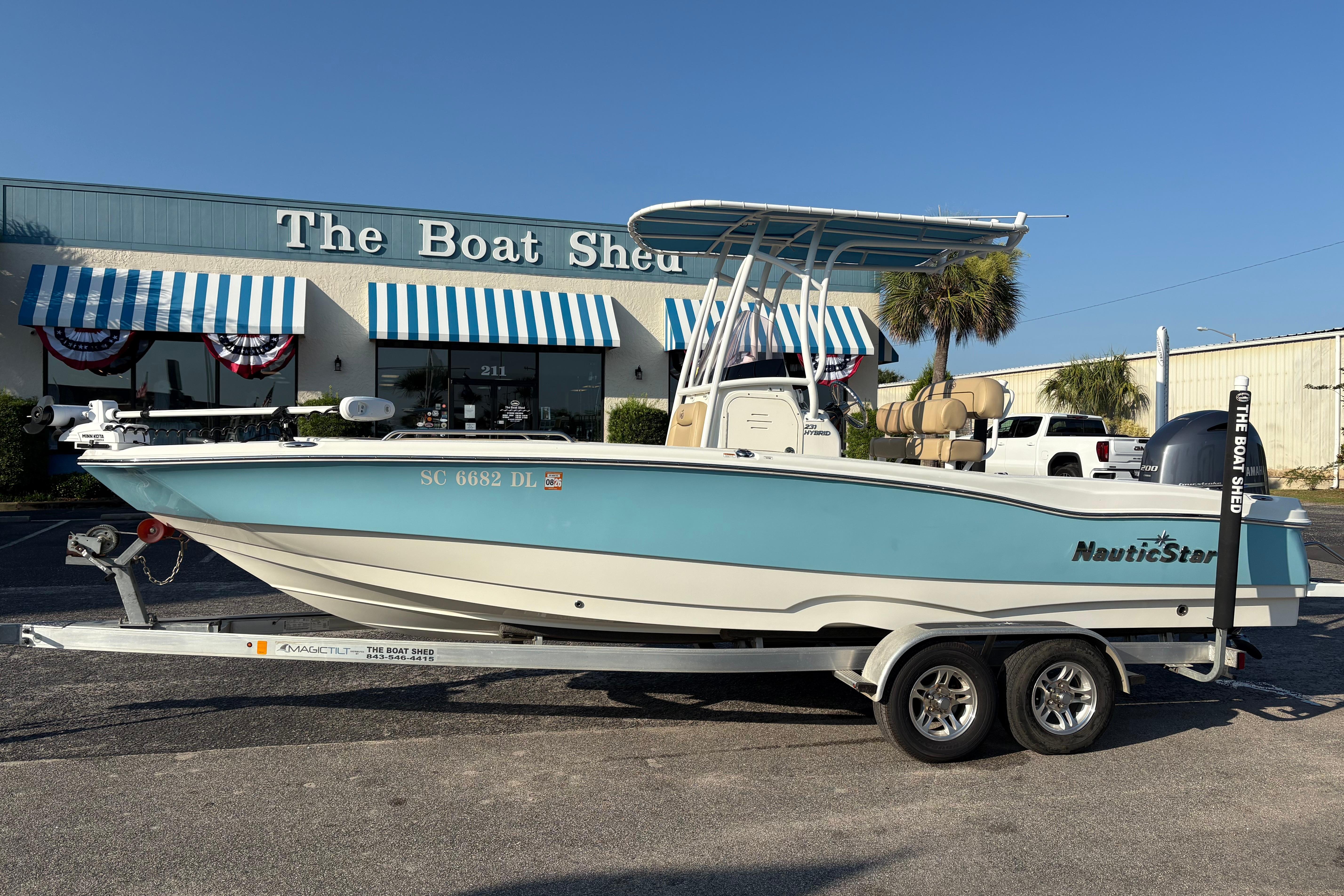 2019 NauticStar 231 Hybrid
