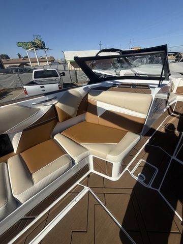 2026 Supreme S240 - 7