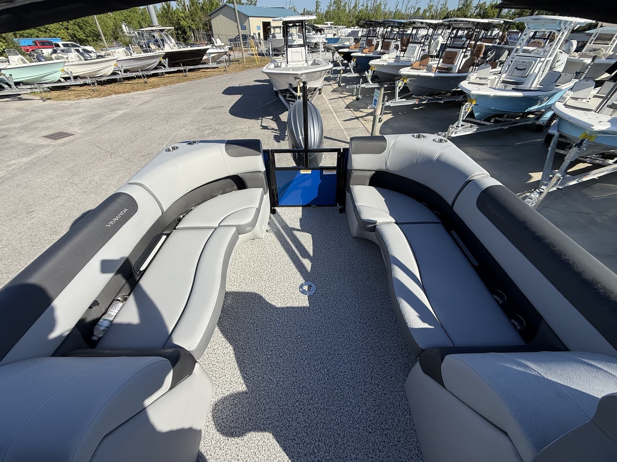 2026 Veranda Relax Series 22RC Tri-toon-200HP - 6