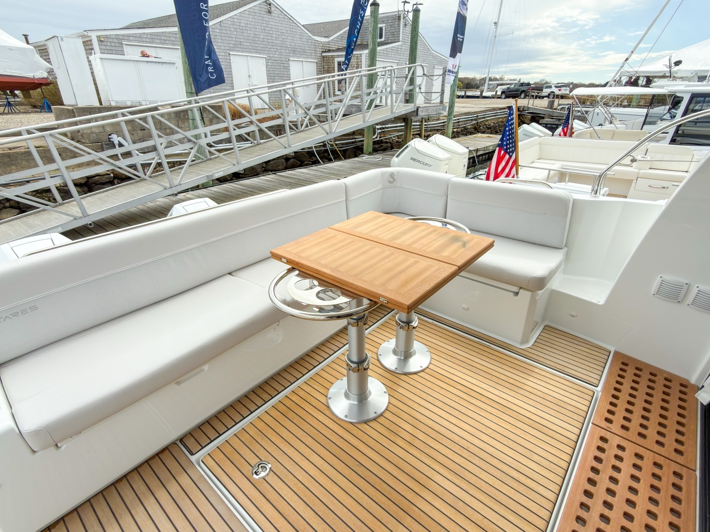 2026 Beneteau Antares 12 Coupe - Image 15