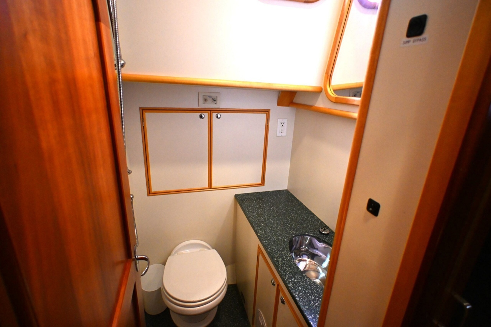 2006 Waterline 50 - Image 48
