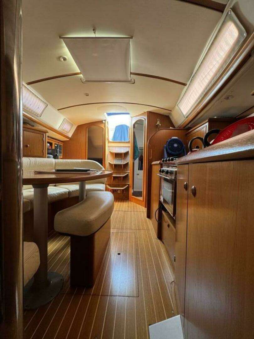 2002 Jeanneau 34.2 - Image 15