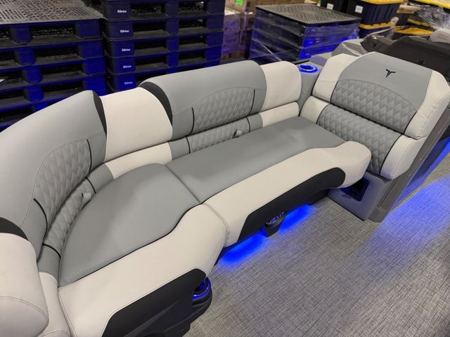 2026 Tahoe 2585 Grand Tahoe LTD Twin Quad Lounger Shift - 19