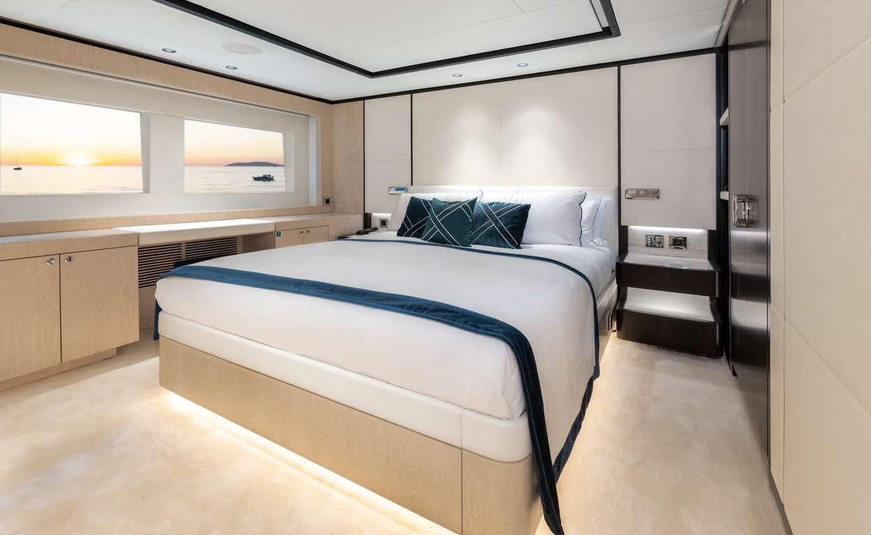 Majesty 120