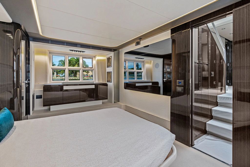 2018 Azimut 77S - 29