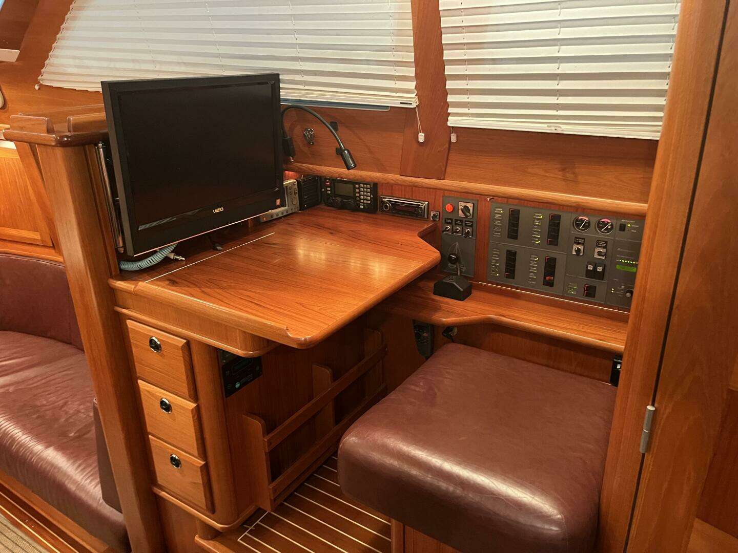 2003 Fantasi 44 Pilot House - Image 43