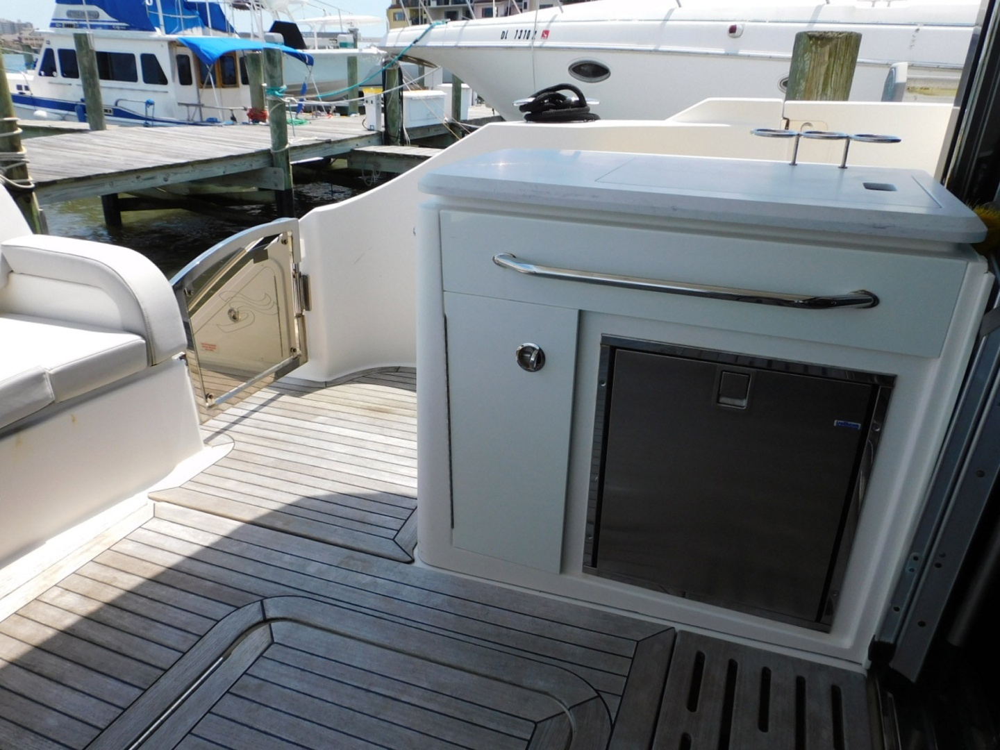 2019 Sea Ray 550L - Image 24