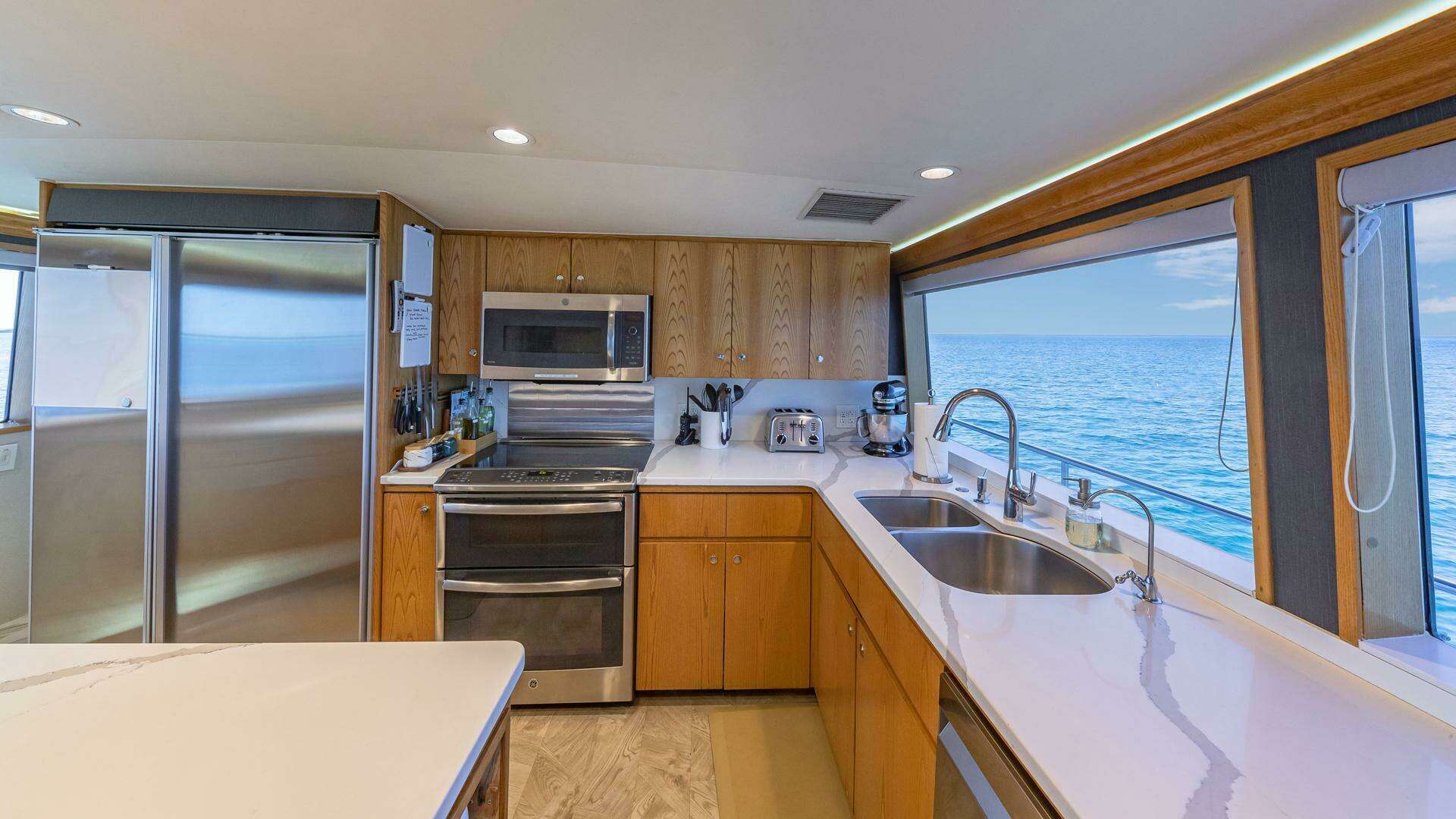 1997 Broward Raised Pilothouse - Image 45