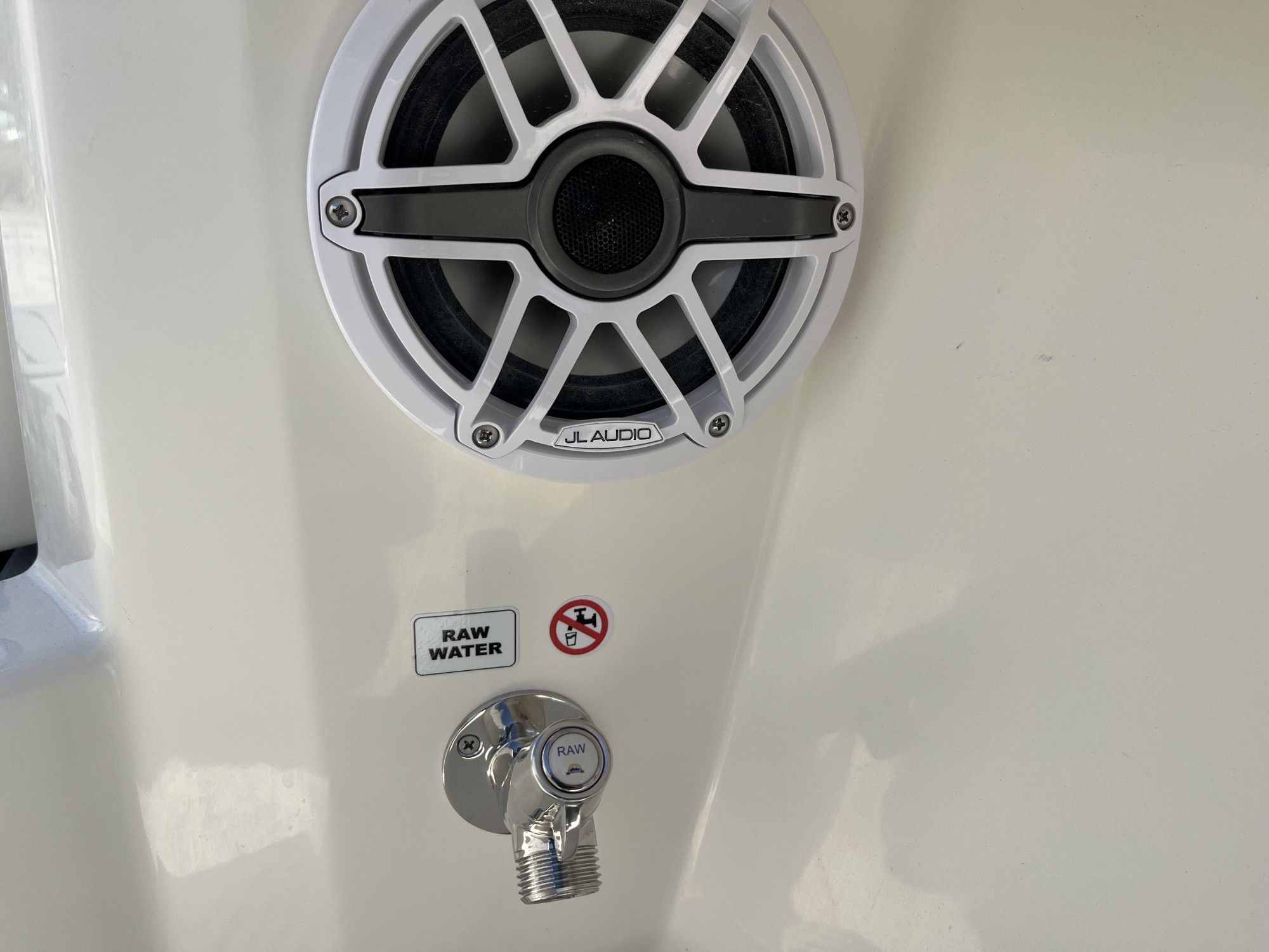 2026 Cobia 285 Open Center Console - 36