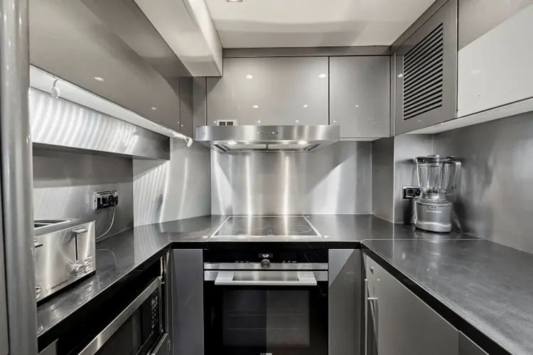 2010 Sunseeker 34 Metre Yacht - Image 91
