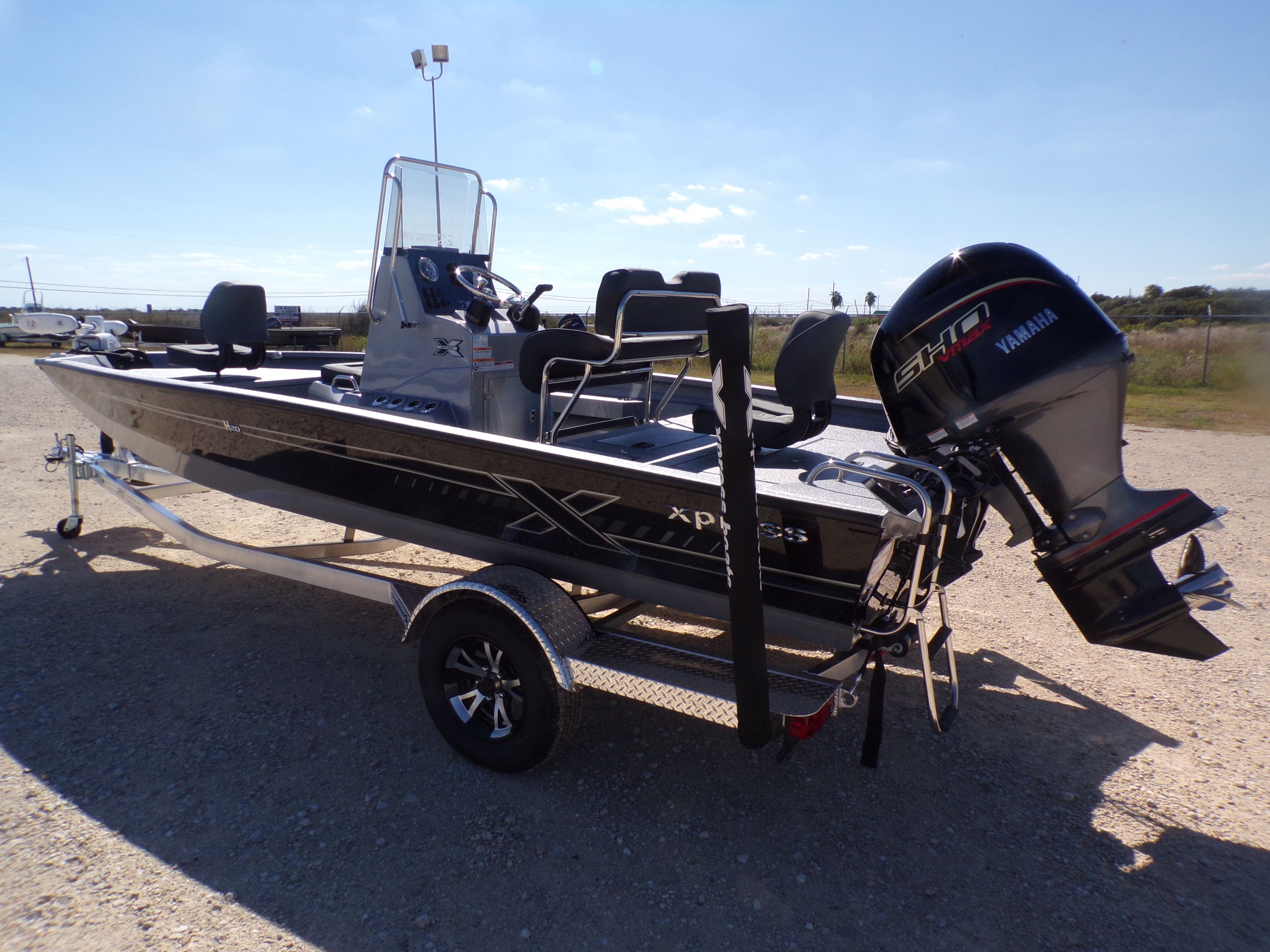 2026 Xpress H20B Bay - 10