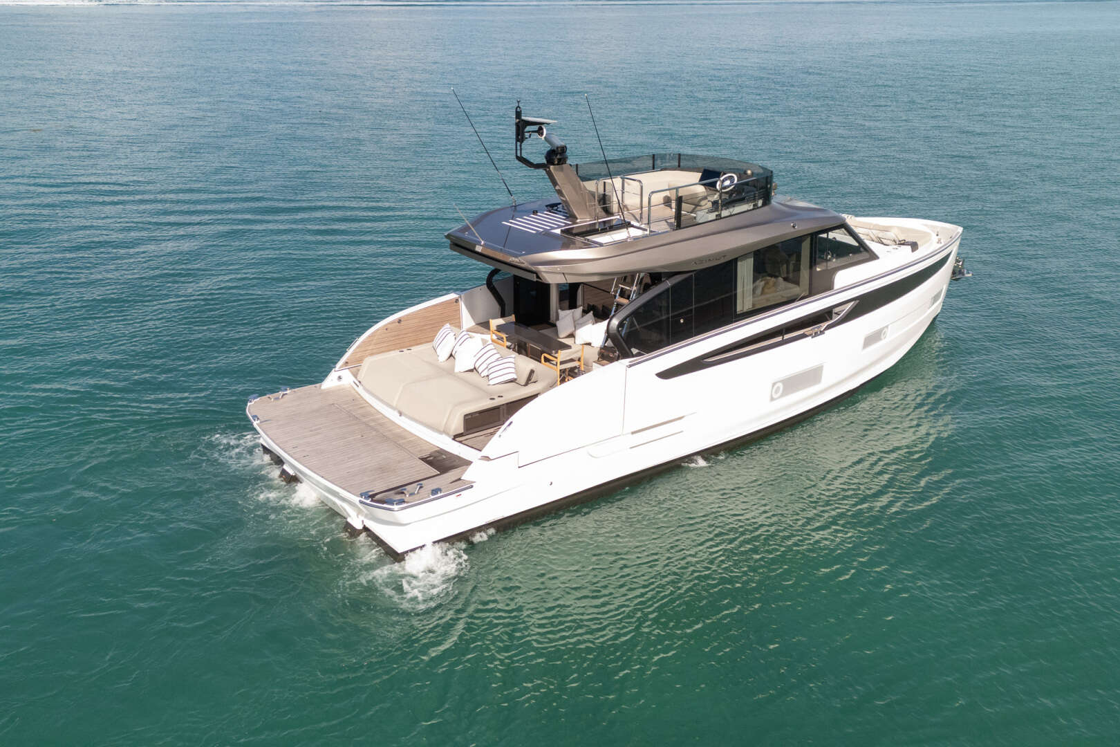 2026 Azimut Seadeck 6 - Image 3