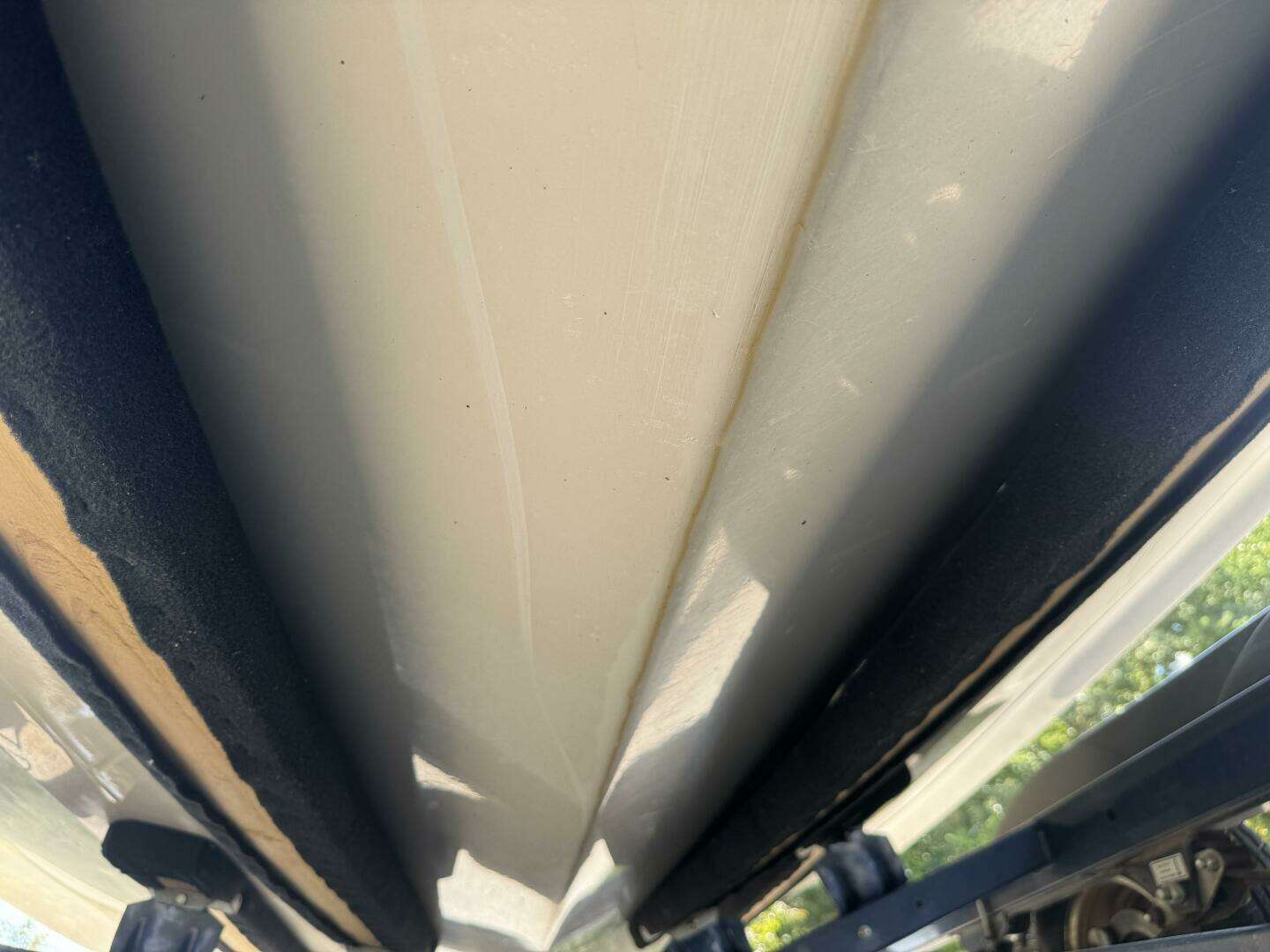 1999 Sea Ray 215 Express Cruiser - Image 152