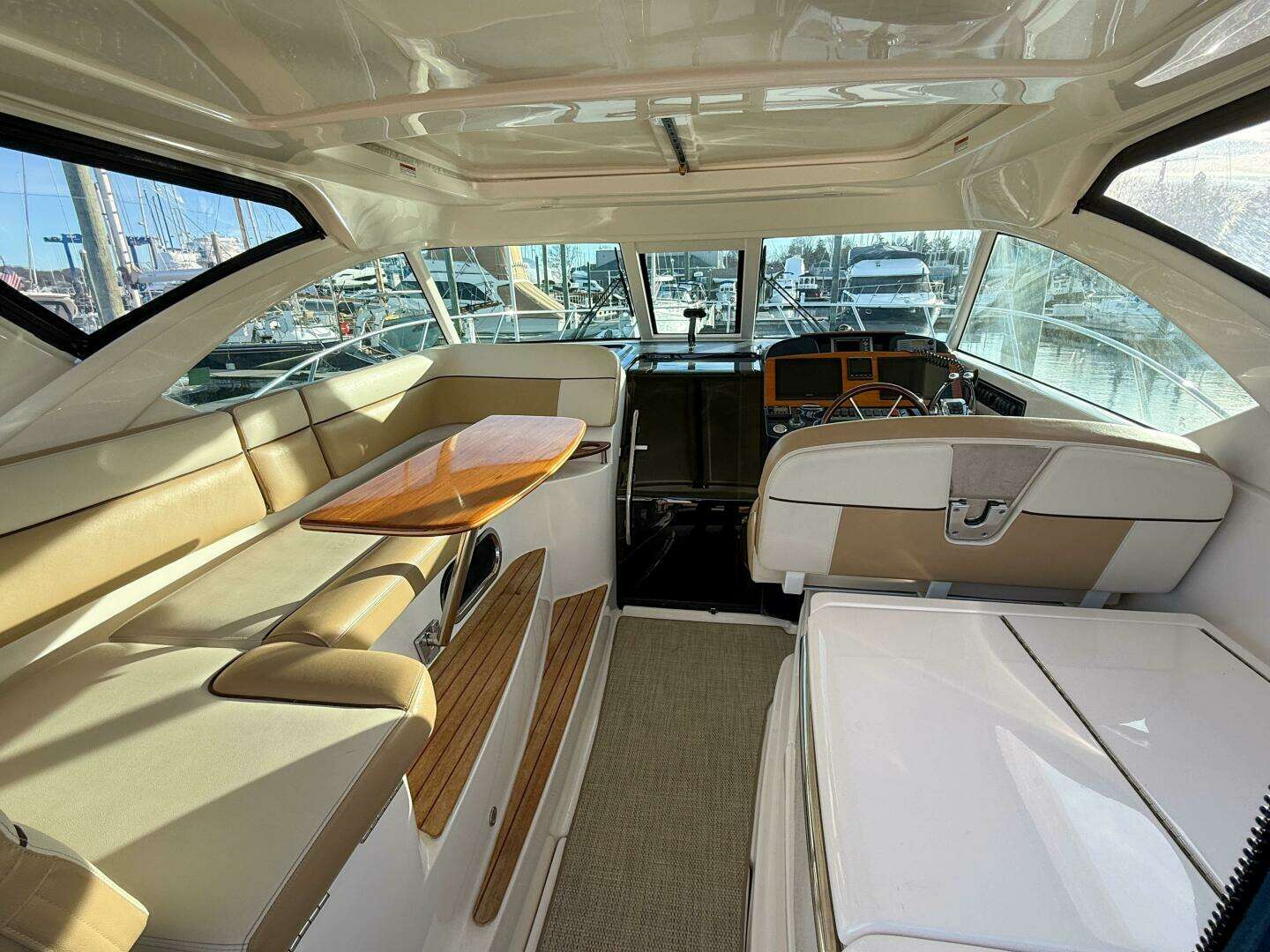 2013 Tiara Yachts 3600 Coronet - Image 10