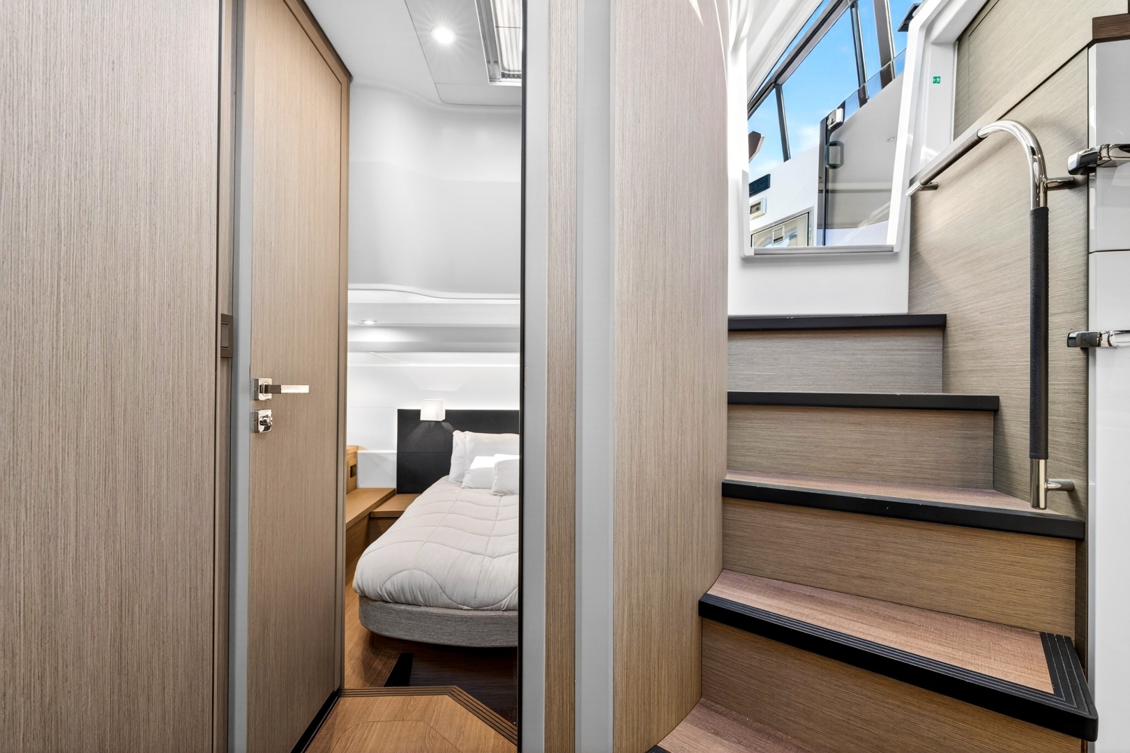 2023 Beneteau Gran Turismo 45 - Image 29