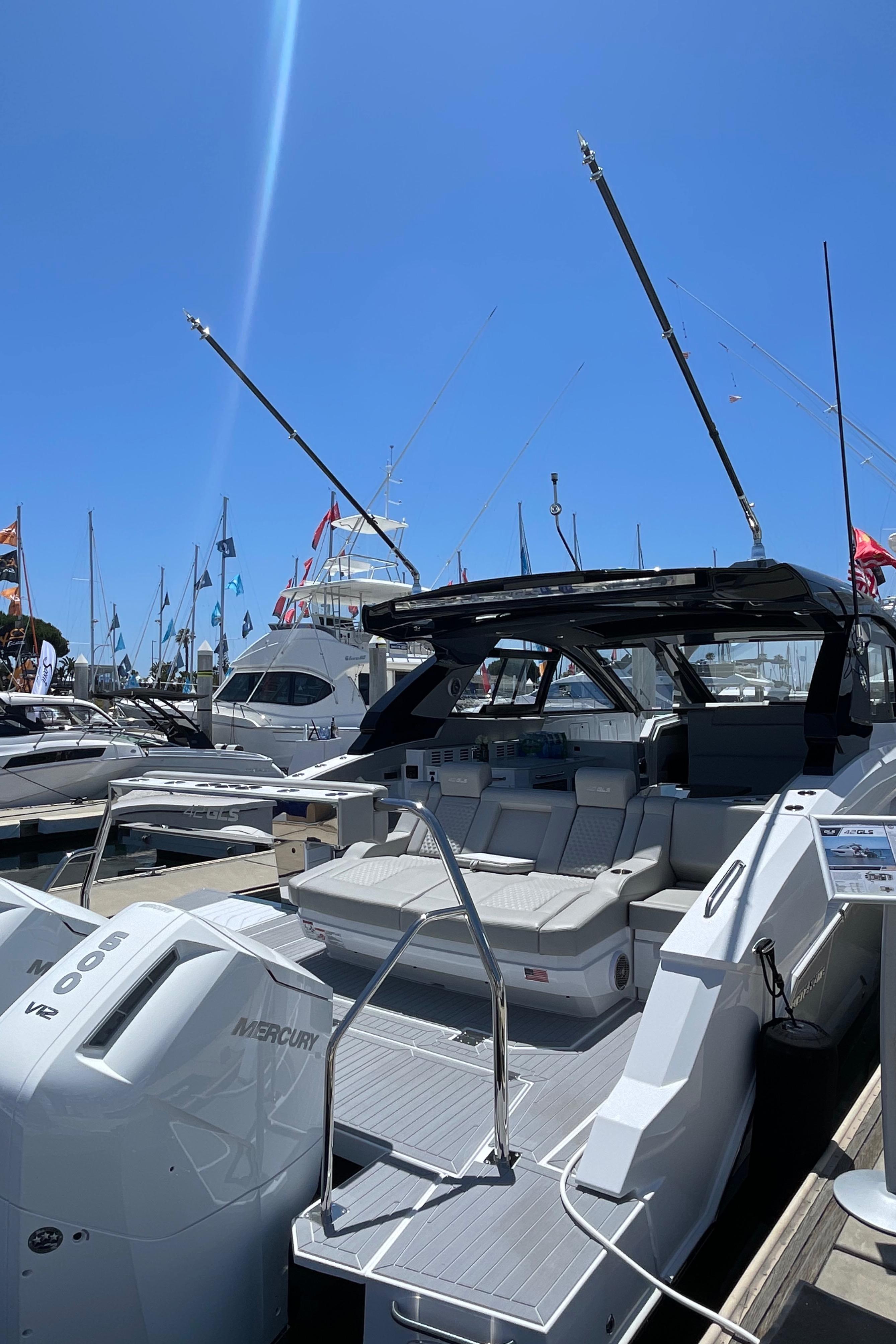 2024 Cruisers Yachts 42GLS