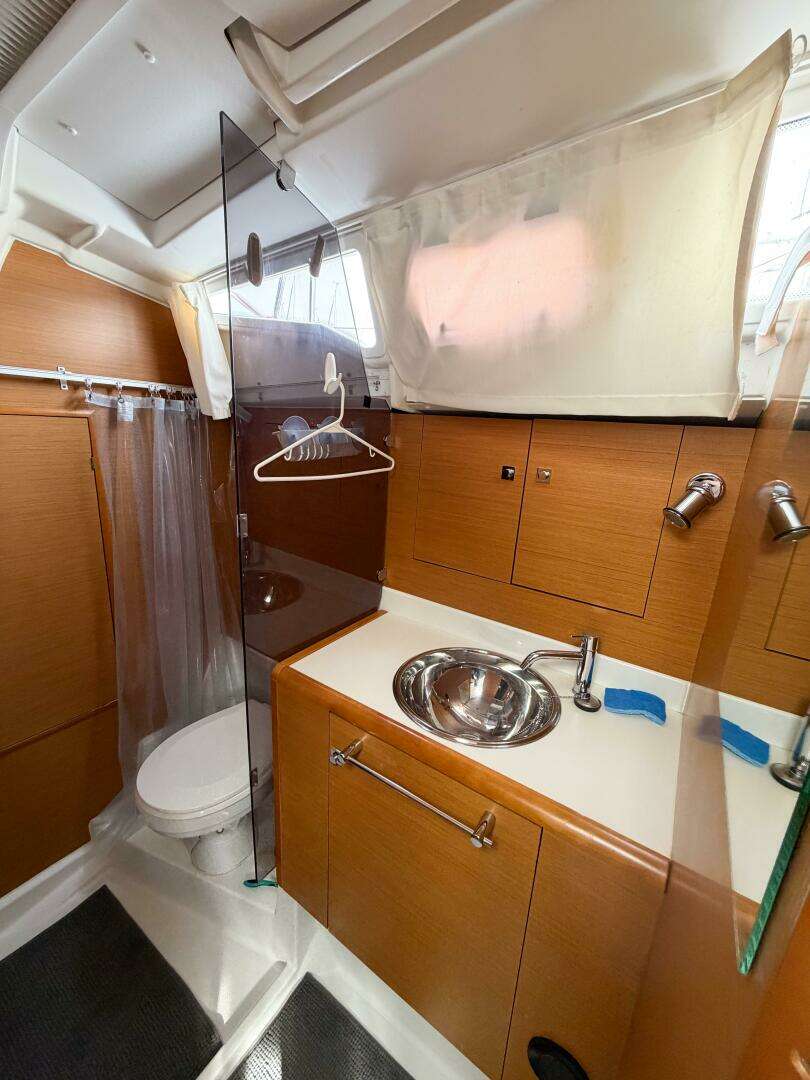 2013 Jeanneau Sun Odyssey 409 - Image 65