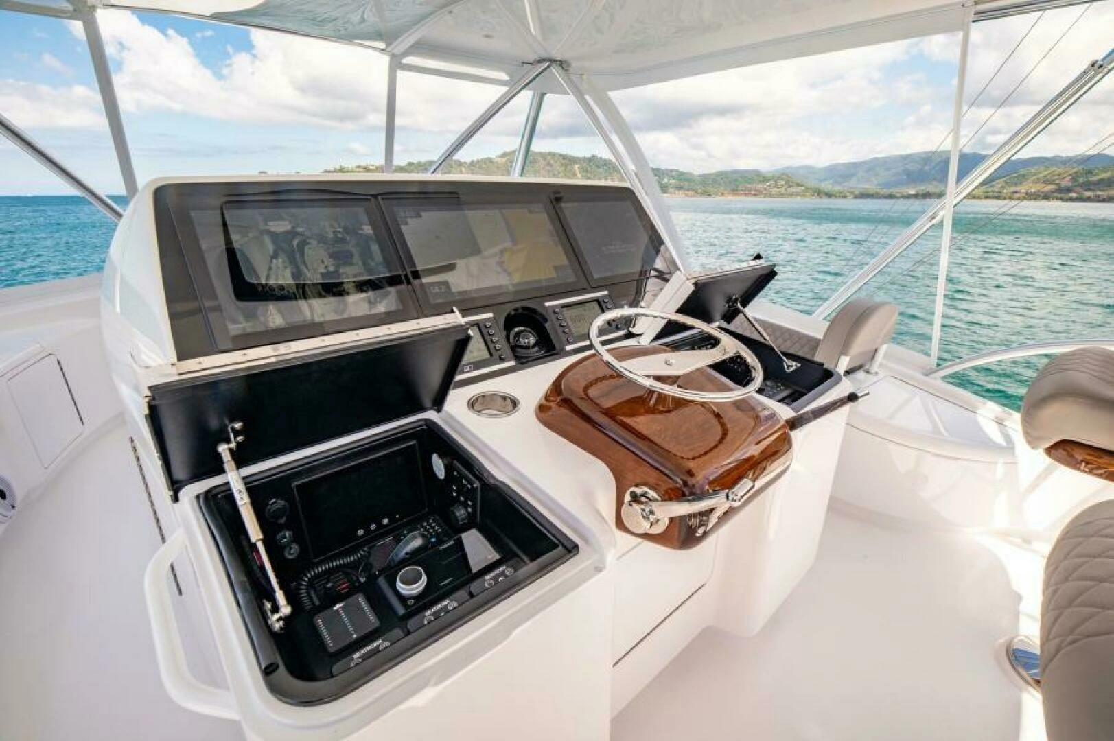 2023 Viking 64 Convertible - Image 41