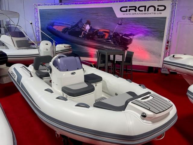 2025 Grand Inflatables G380