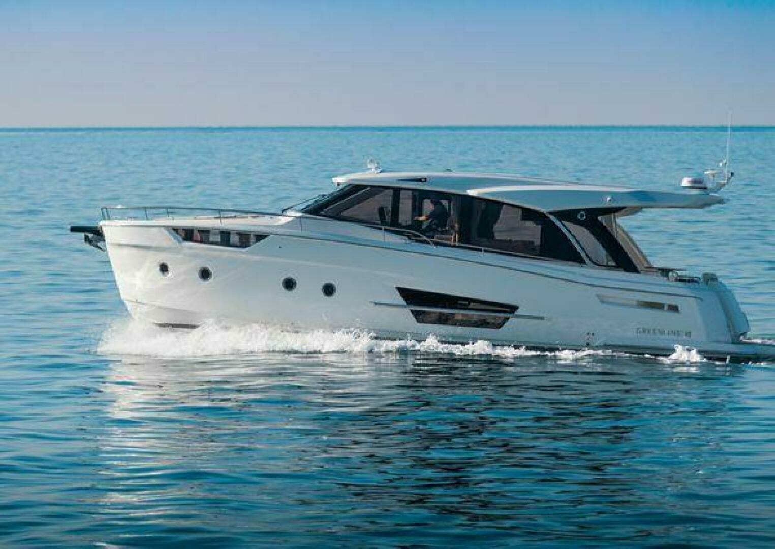 2027 Greenline 45 Coupe - Image 6