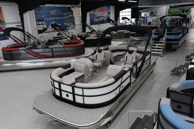 2026 South Bay LE 224 RS 2.75 JAWS EDITION TRITOON