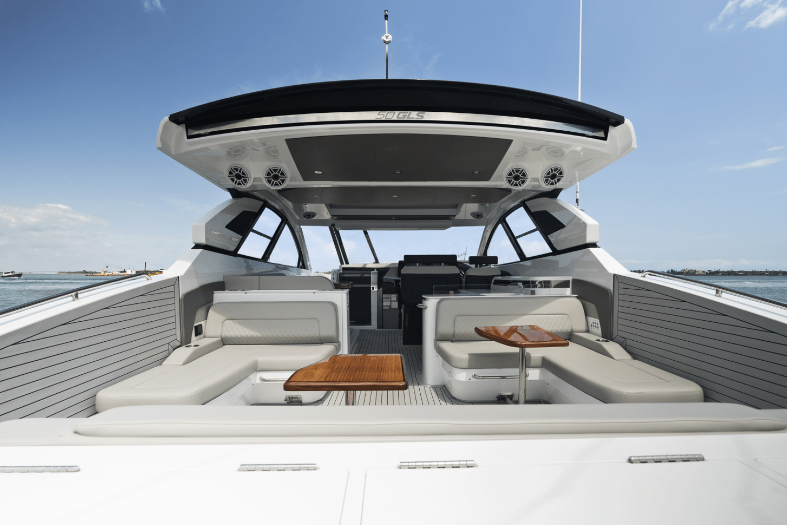 2026 Cruisers Yachts 50GLS OB - Image 62