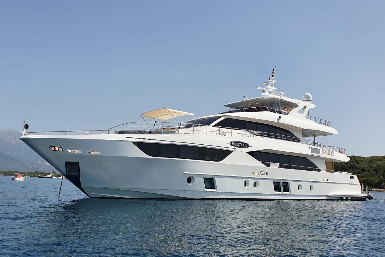 2016 Majesty 110