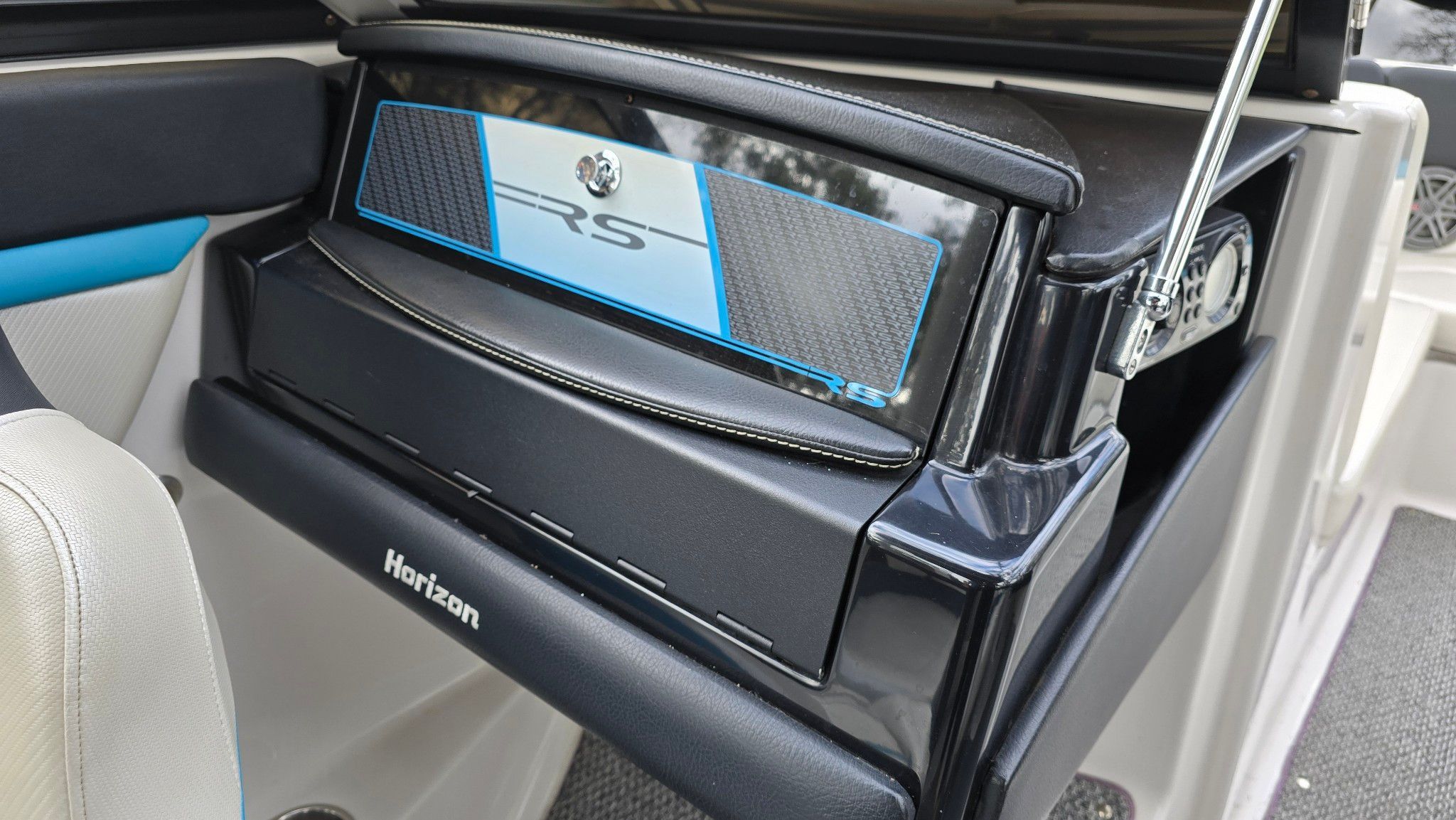 2015 Four Winns H230RS - 27
