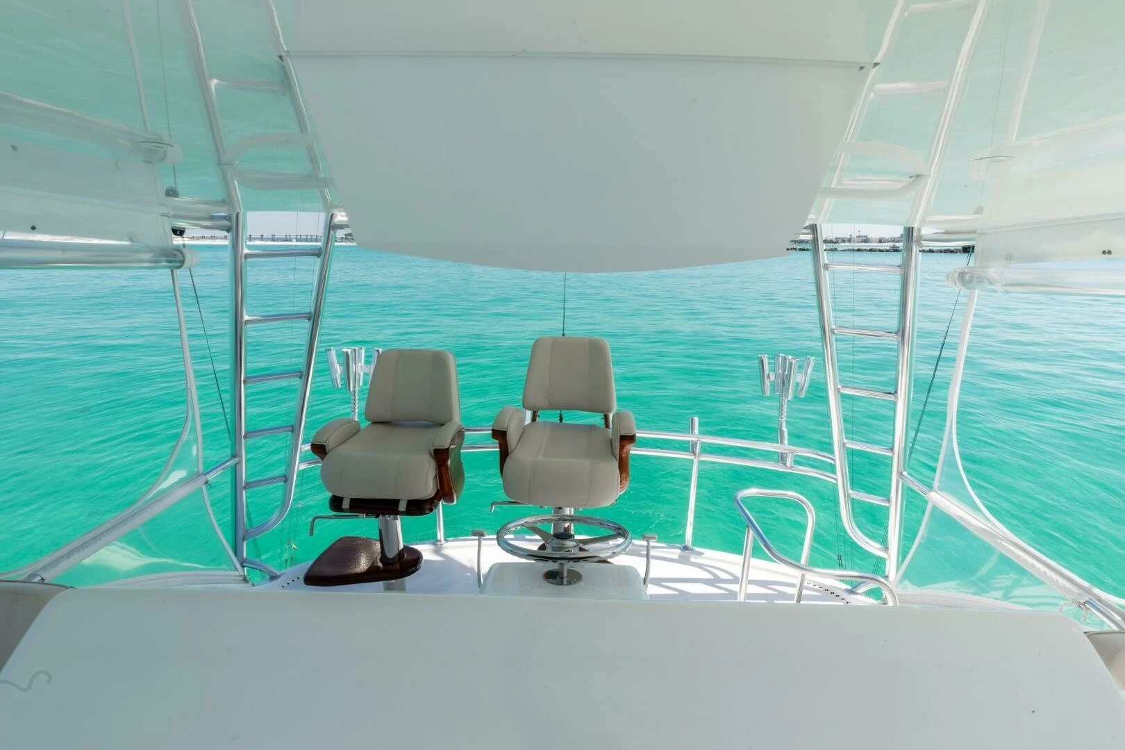 2016 Hatteras GT60 - Image 50