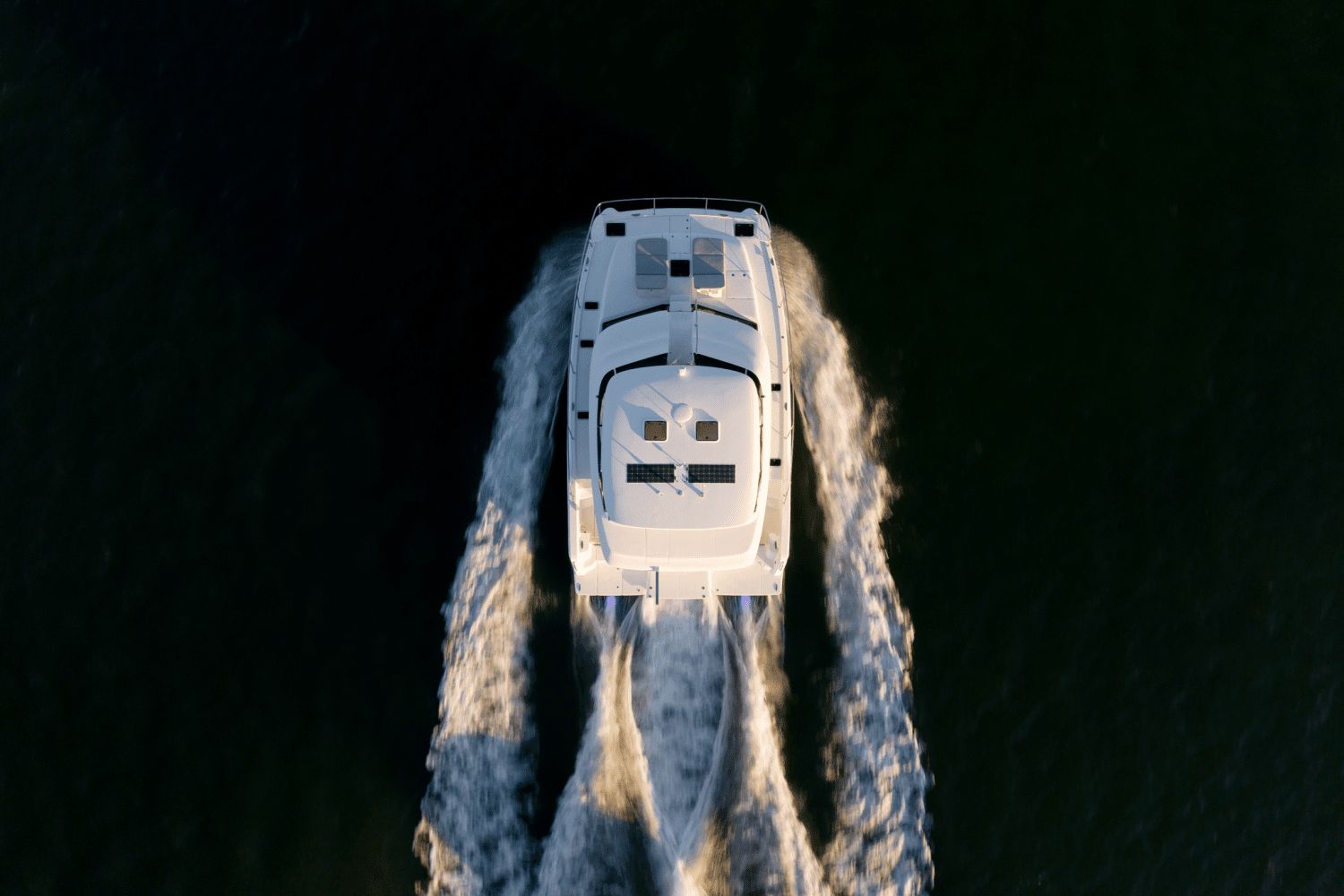 2025 Aquila 42 Yacht - 5