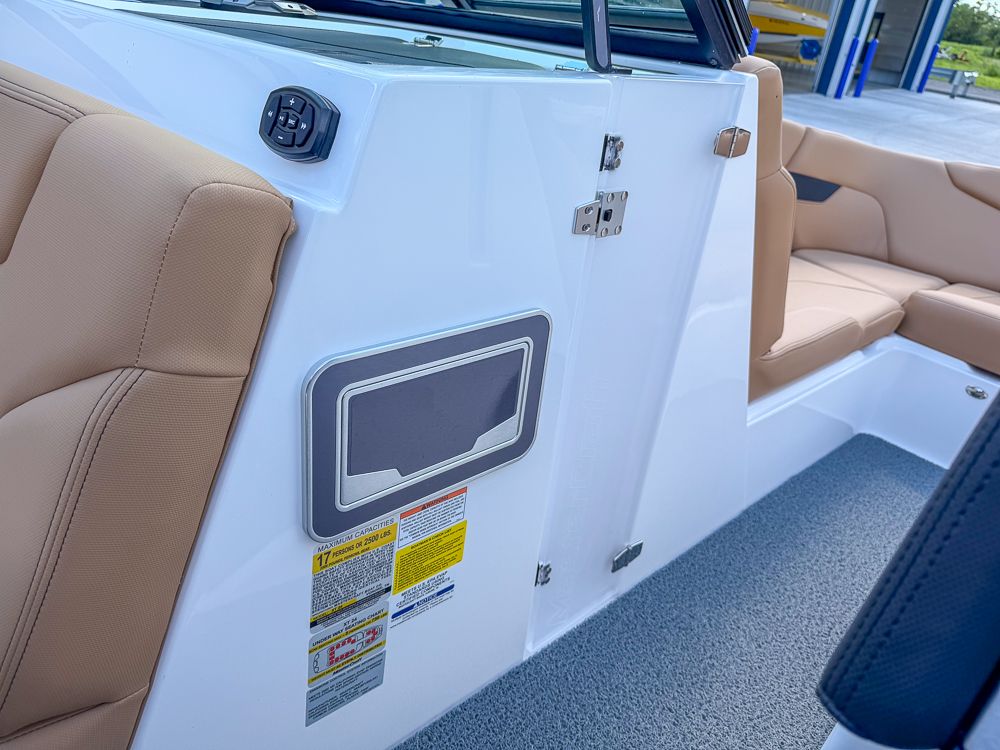 2022 MasterCraft XT24 - 41