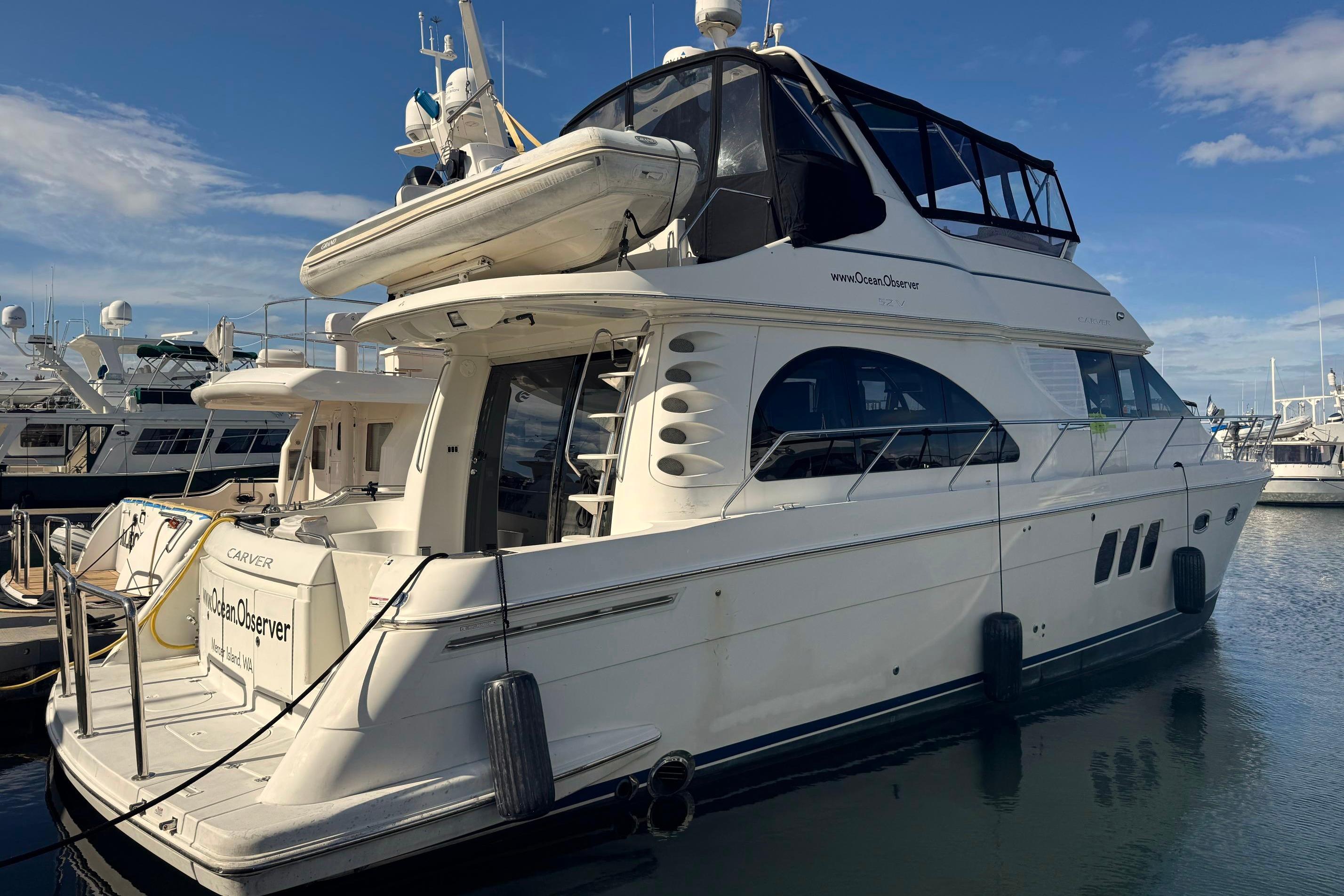 2007 Carver 52 Voyager