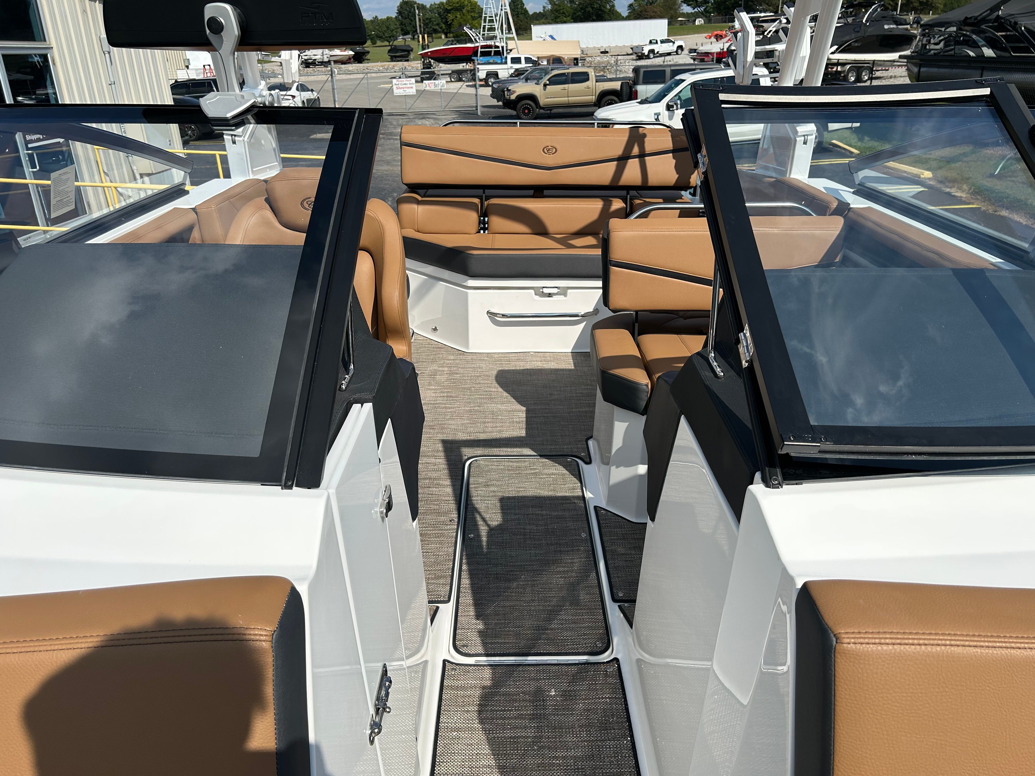2026 COBALT R4 SURF - Image 24