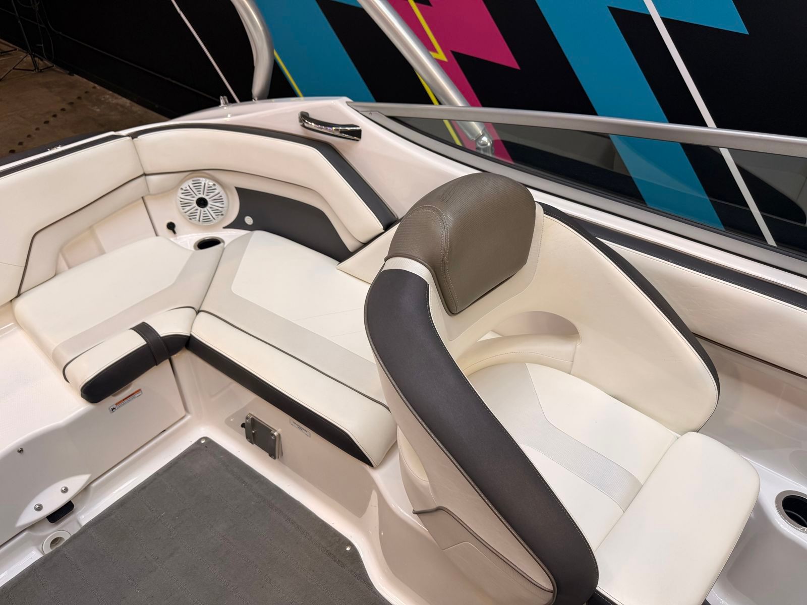 2016 Yamaha Boats 212 SS - 7