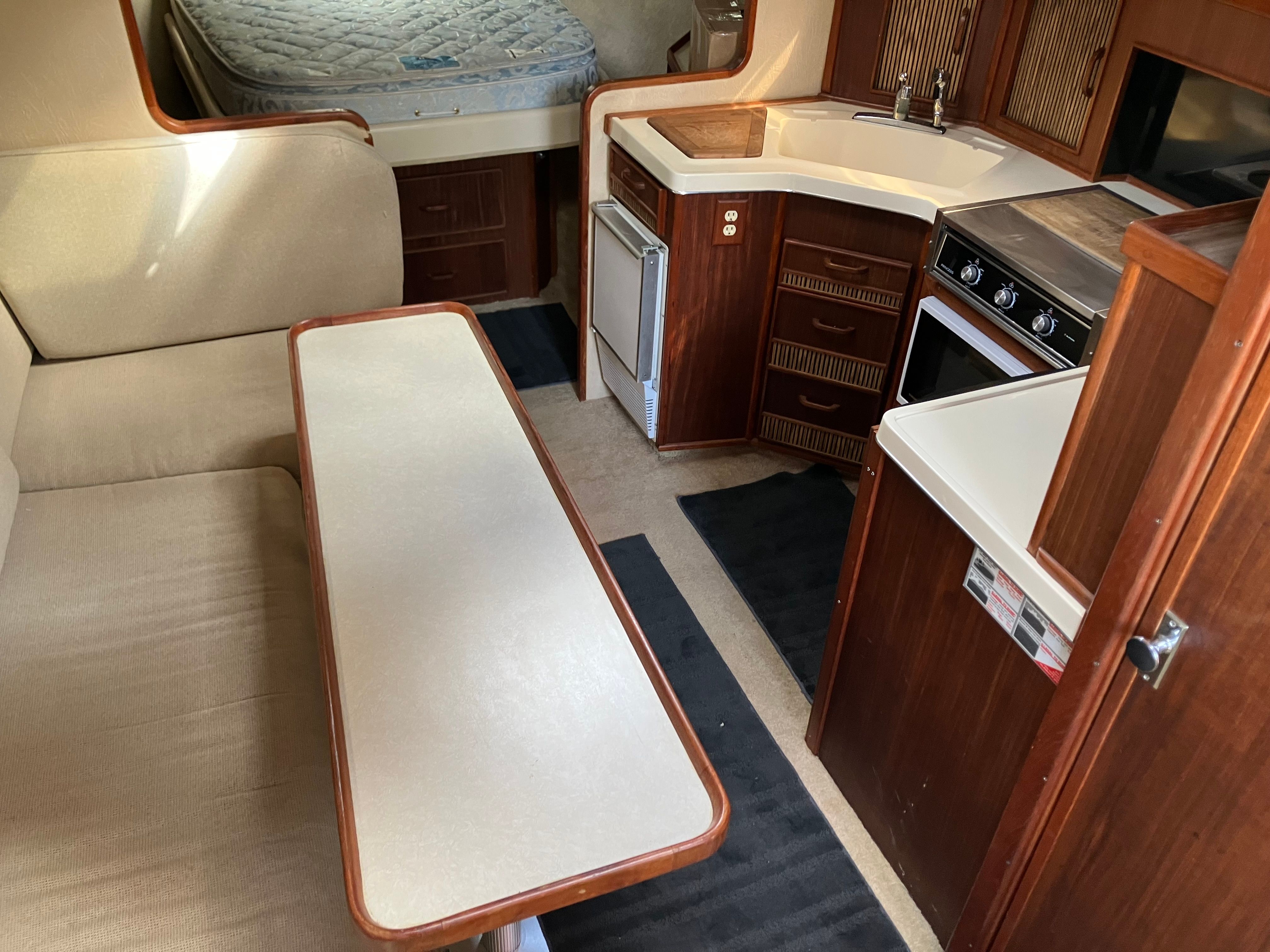 1985 Sea Ray 34 Express Cuiser - 10