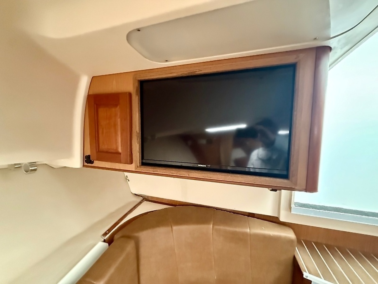 2005 Luhrs 32 Express - Image 25