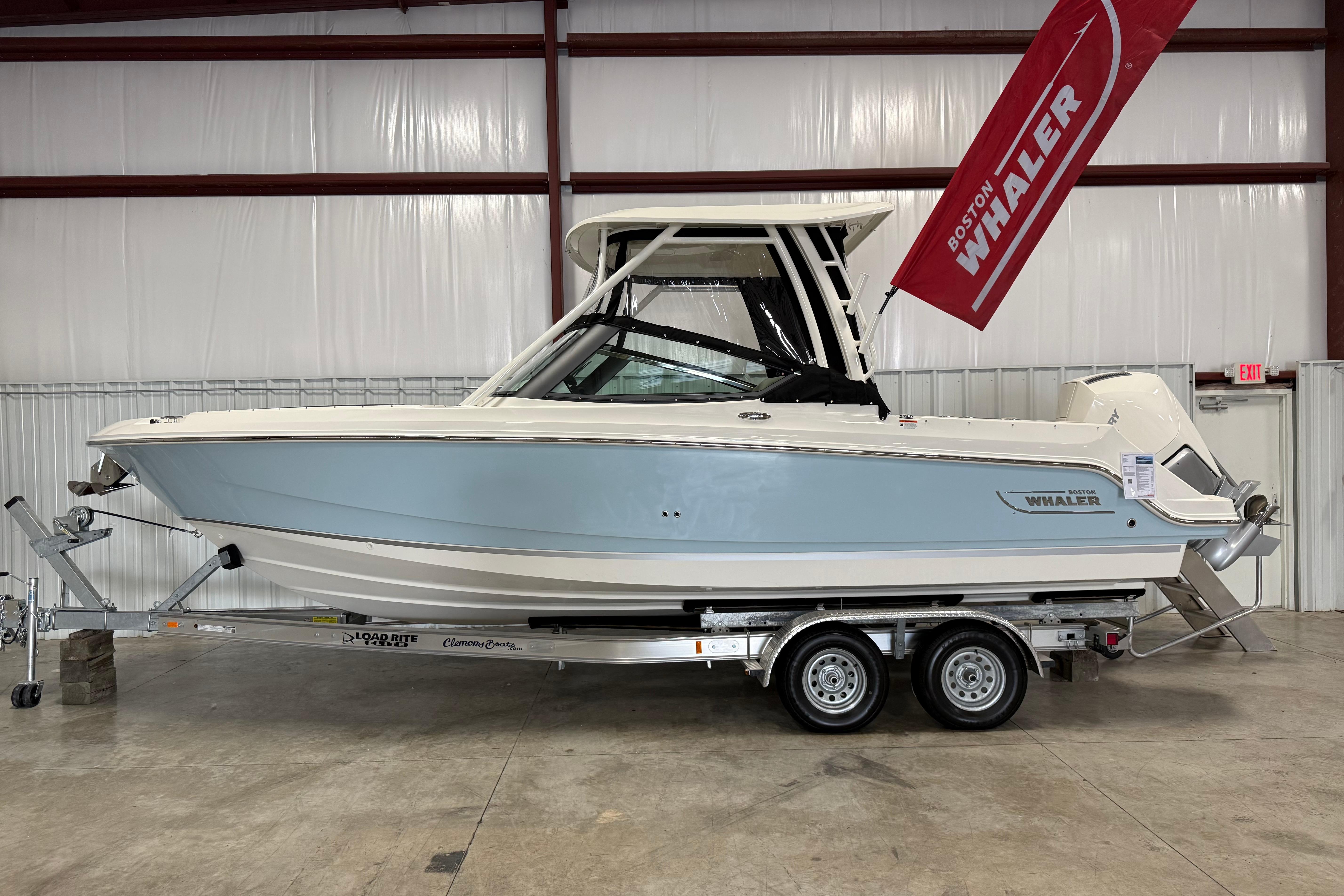 2026 Boston Whaler 240 Vantage