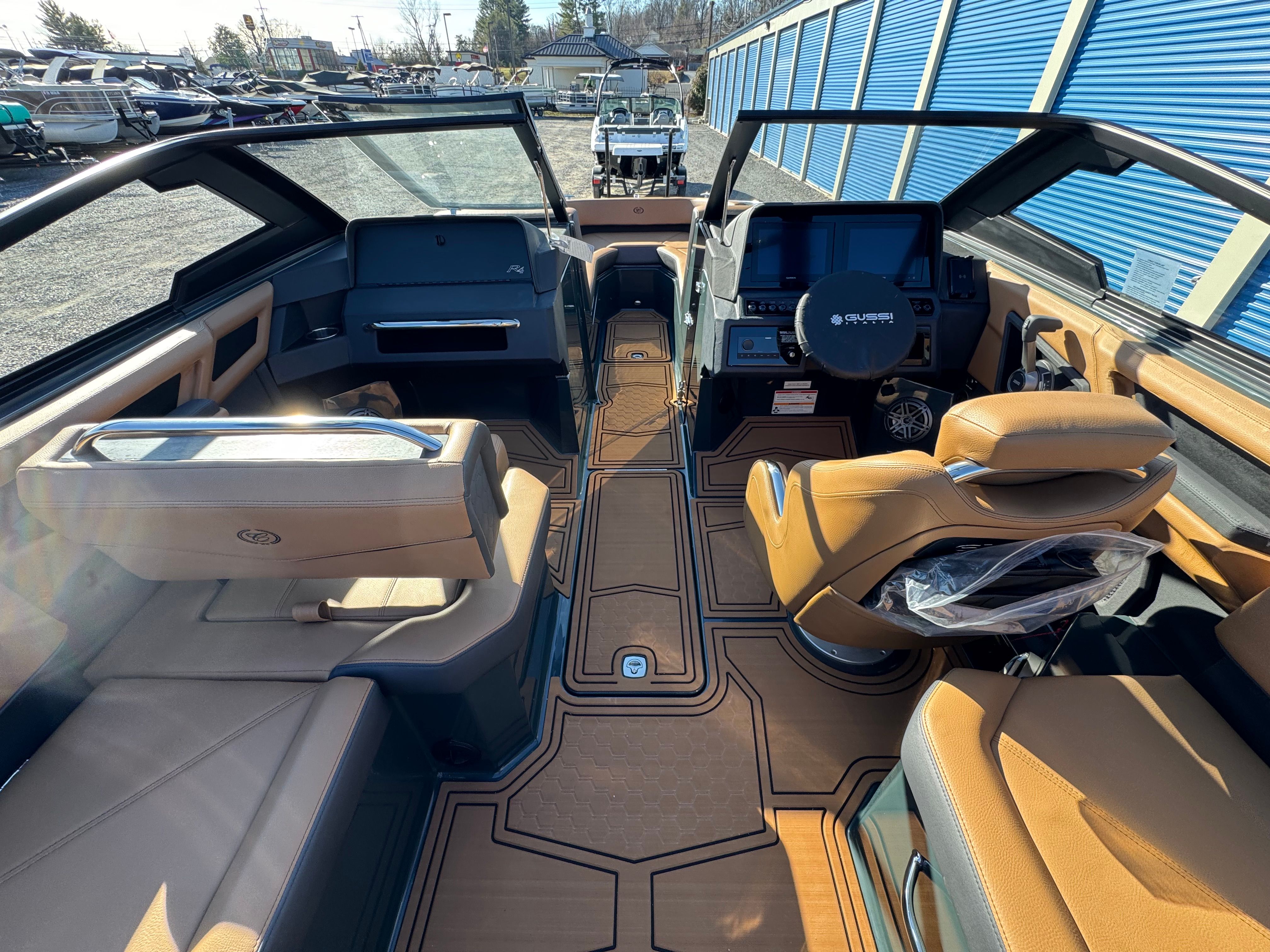 2026 Cobalt R4 Surf - 30