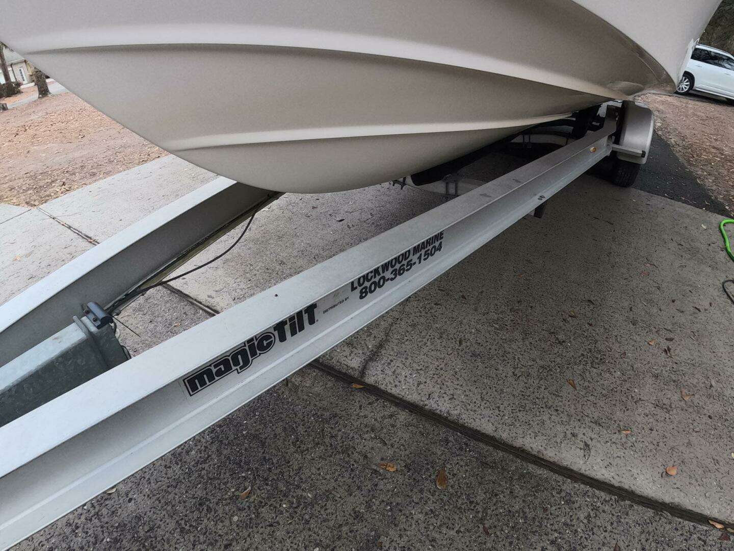 2001 Grady-White Gulfstream 232 - Image 3