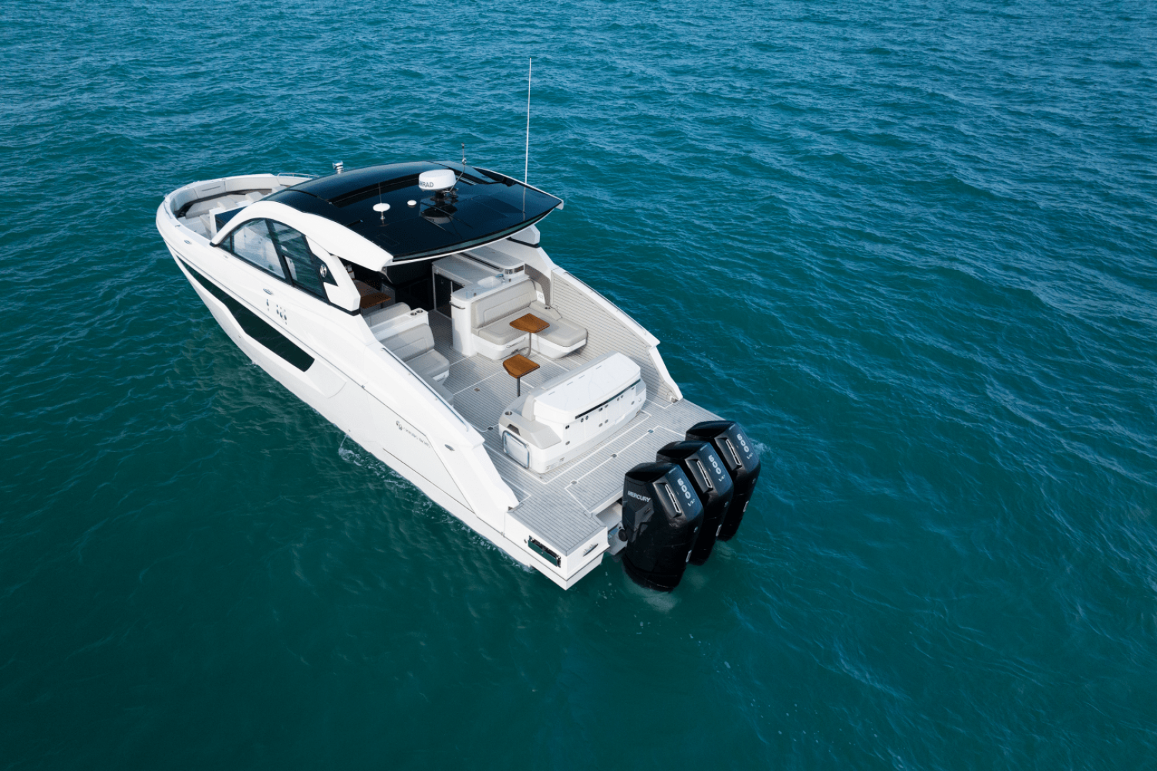 2026 Cruisers Yachts 50GLS OB - Image 15