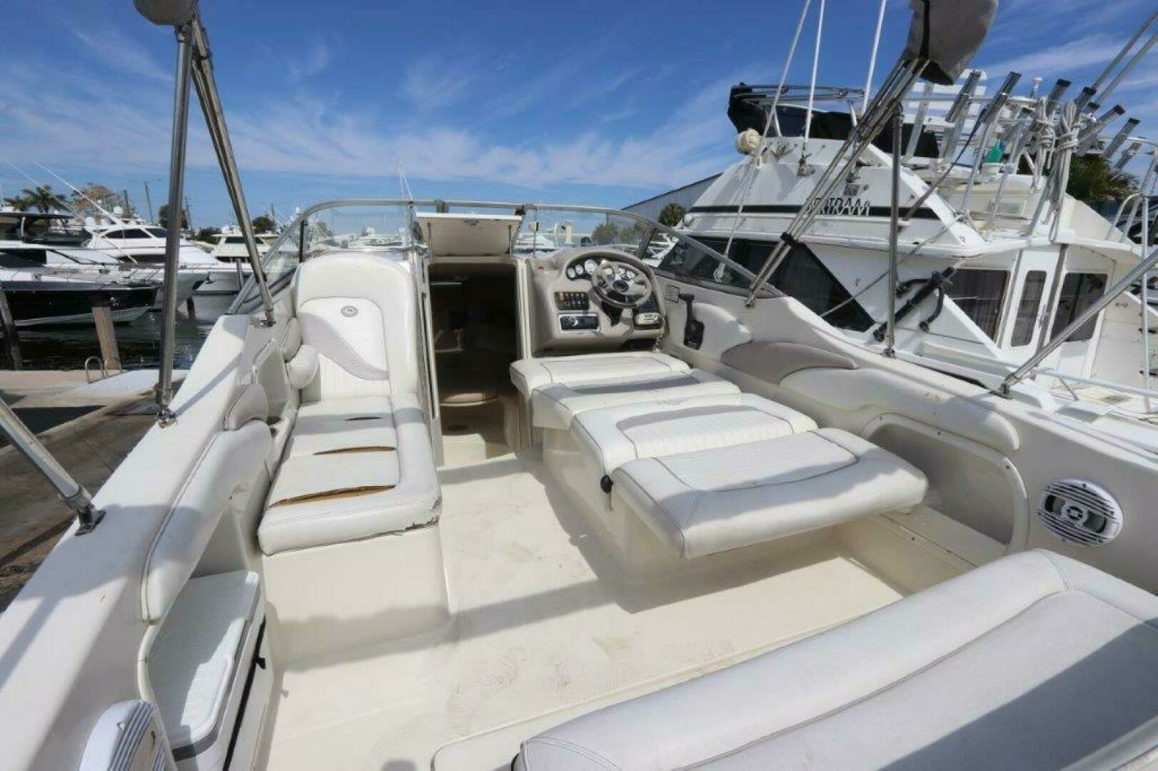 2006 Stingray 240 CS - Image 22