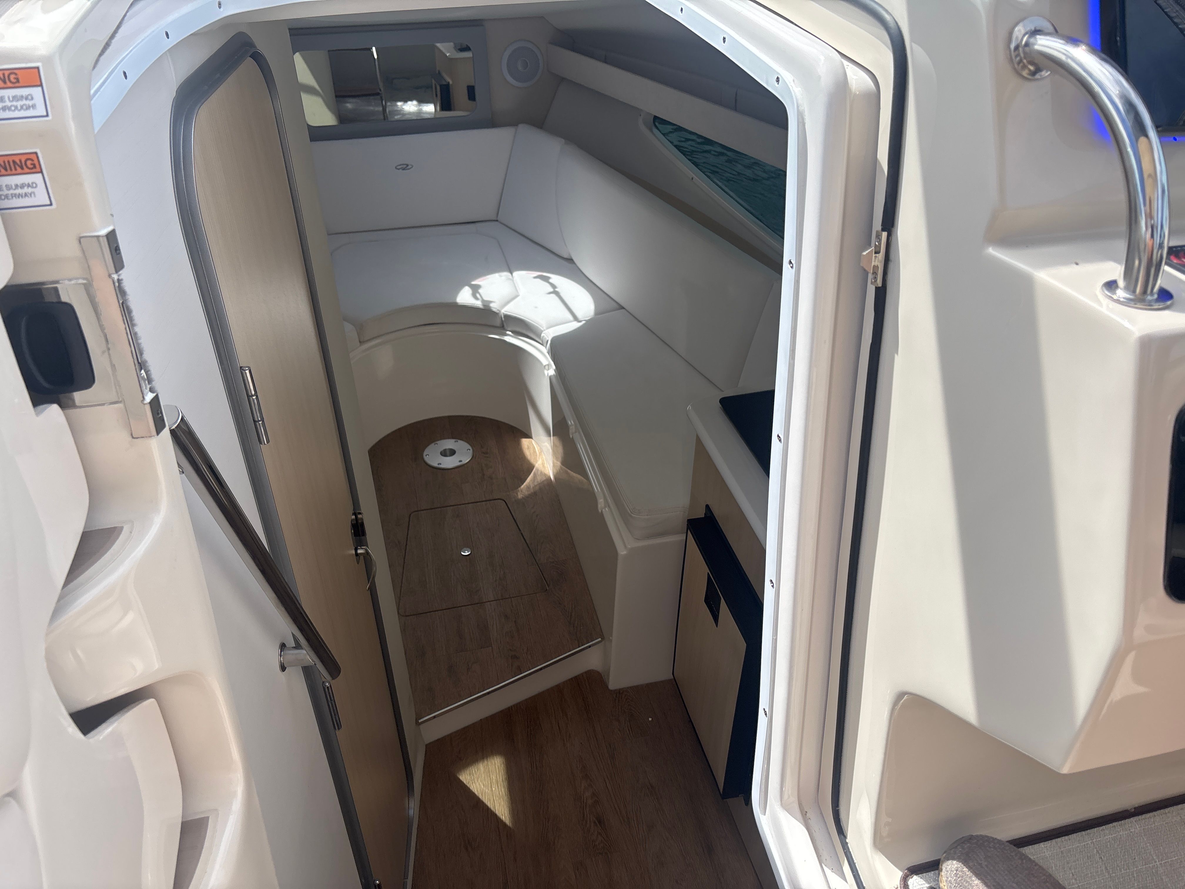 2025 Regal 28 Express - 16