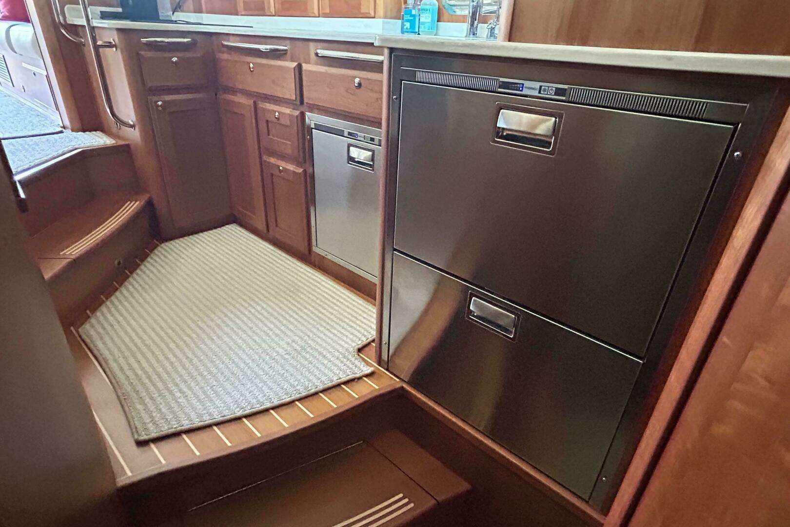 2022 Sabre 45 Salon Express - Image 33